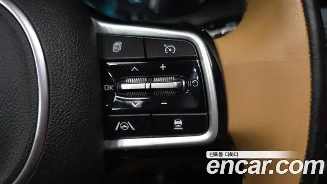 Kia Sorento 2023 — Şəkil 13/36