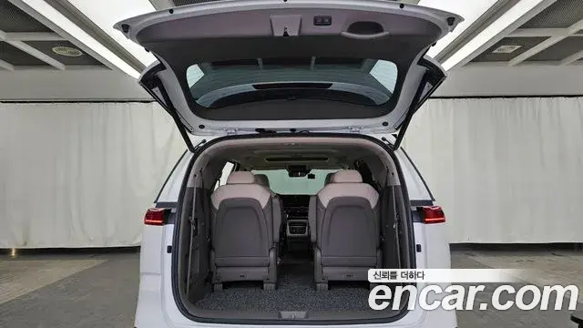 Kia Carnival 2021 — Şəkil 12/34