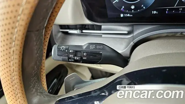 Kia Carnival 2021 — Şəkil 33/34