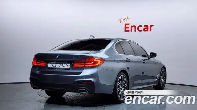 BMW 5 Series 2019 — Фото 2/20