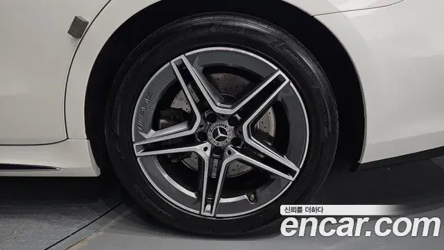 Mercedes-Benz S-Class 2022 — Photo 35/35
