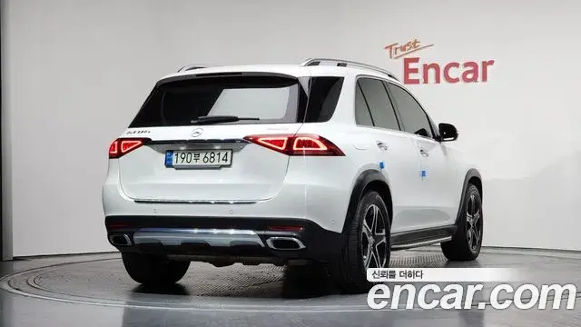 Mercedes-Benz GLE-Class 2022 — Фото 2/20