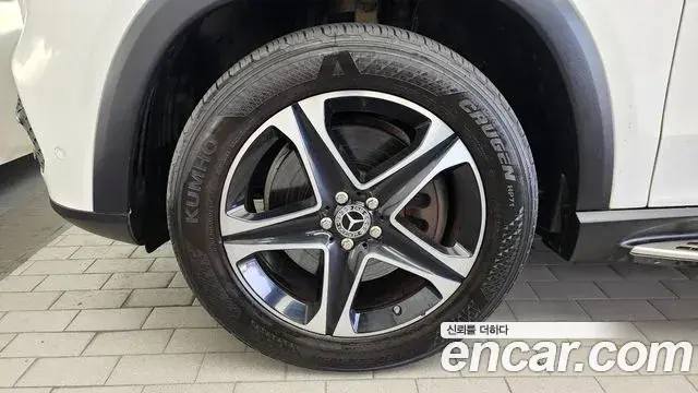 Mercedes-Benz GLE-Class 2022 — Фото 5/20