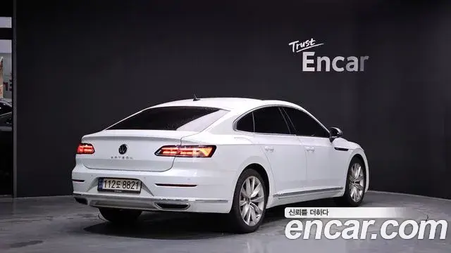 Volkswagen Arteon 2022 — ფოტო 32/35