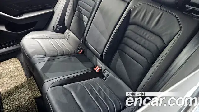 Volkswagen Arteon 2022 — ფოტო 19/35