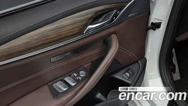 BMW 5 Series 2021 — Фото 16/20