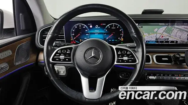 Mercedes-Benz GLE-Class 2019 — Фото 13/20