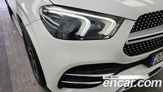 Mercedes-Benz GLE-Class 2019 — Şəkil 20/34