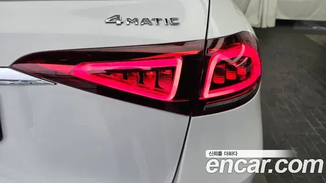Mercedes-Benz GLE-Class 2019 — Şəkil 26/34