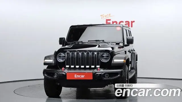 Jeep Wrangler 2018 — ფოტო 19/32