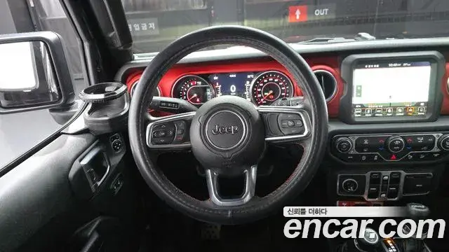 Jeep Wrangler 2018 — ფოტო 16/32