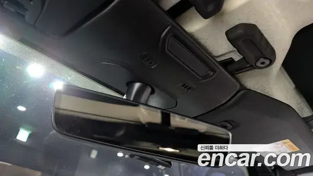 Jeep Wrangler 2018 — ფოტო 14/32