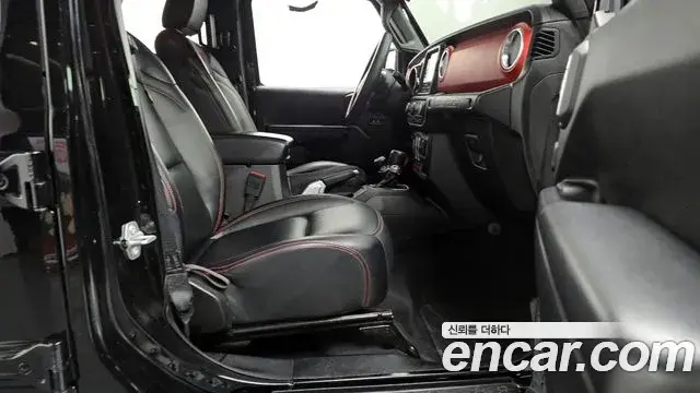 Jeep Wrangler 2018 — ფოტო 6/32