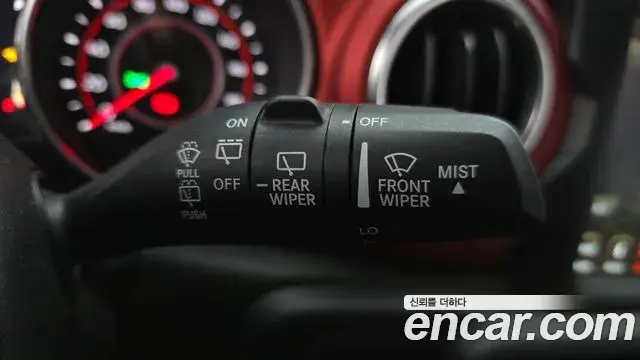 Jeep Wrangler 2018 — ფოტო 10/32