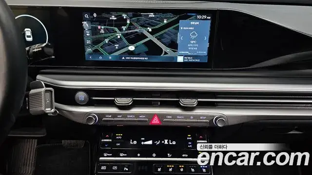 Hyundai Grandeur Hybrid 2023 — Photo 29/34