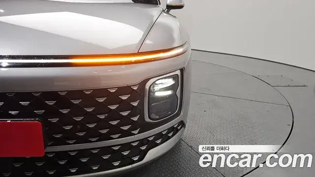 Hyundai Grandeur Hybrid 2023 — Photo 30/34