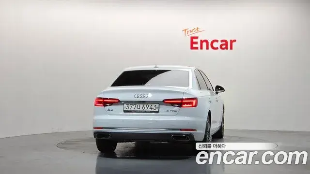 Audi A4 2019 — ფოტო 24/35