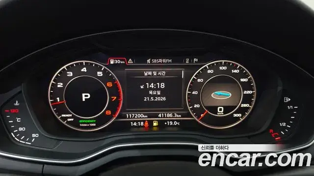 Audi A4 2019 — ფოტო 27/35