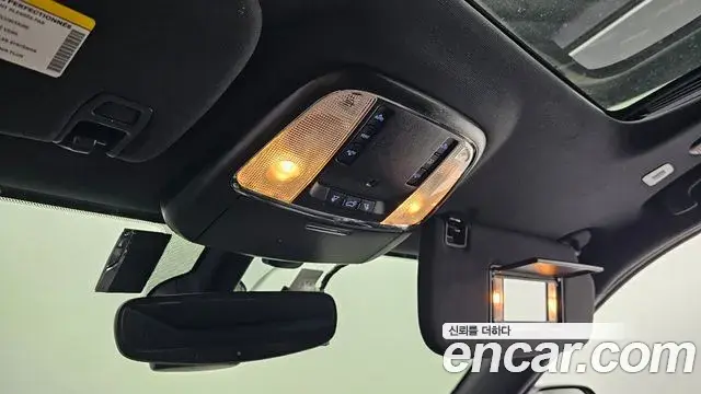 Jeep Grand Cherokee 2021 — Photo 20/24
