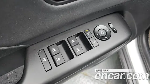 Hyundai Kona Hybrid 2024 — Photo 7/20
