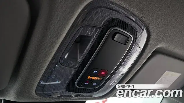 Hyundai Kona Hybrid 2024 — Photo 8/20