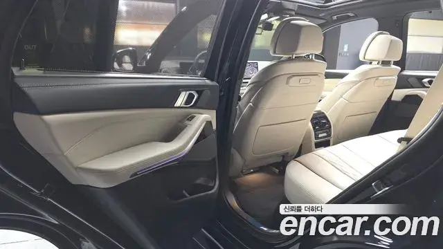 BMW X5 2025 — ფოტო 21/33