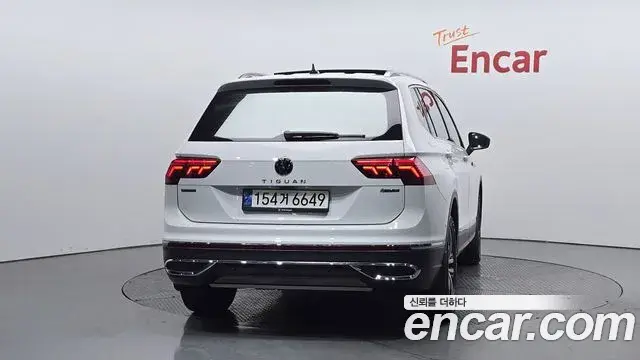 Volkswagen Tiguan Allspace 2022 — Photo 19/31