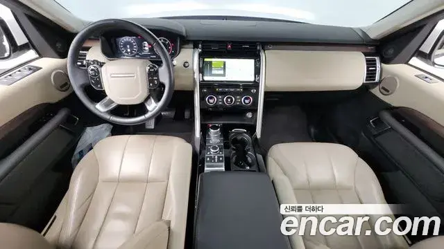Land Rover Discovery 5 2019 — ფოტო 18/39