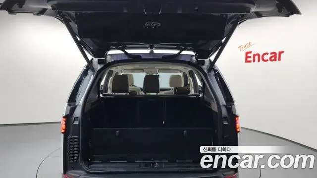Land Rover Discovery 5 2019 — ფოტო 27/39