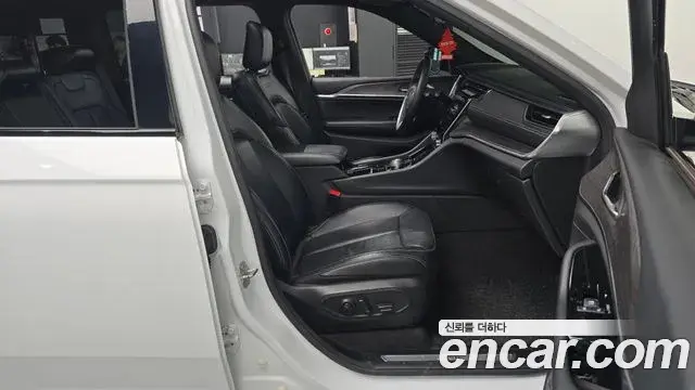 Jeep Grand Cherokee 2021 — Şəkil 15/28