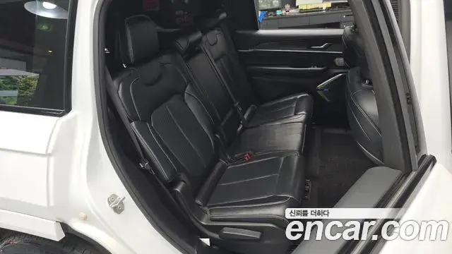Jeep Grand Cherokee 2021 — Şəkil 7/28