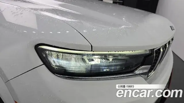 Jeep Grand Cherokee 2021 — Şəkil 16/28