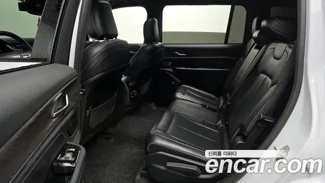 Jeep Grand Cherokee 2021 — Şəkil 14/28