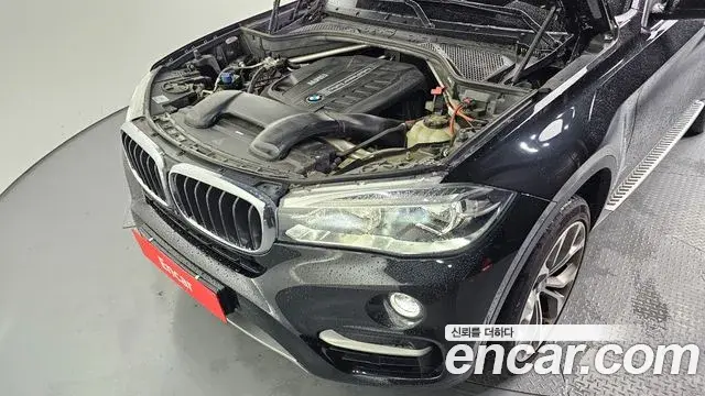 BMW X6 2018 — ფოტო 14/20