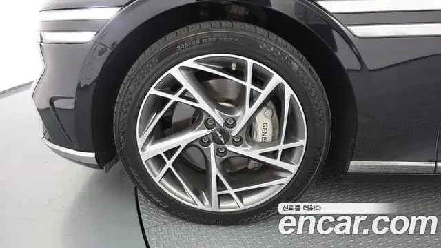Genesis G90 2022 — Şəkil 32/39