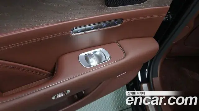 Genesis G90 2022 — Şəkil 13/39