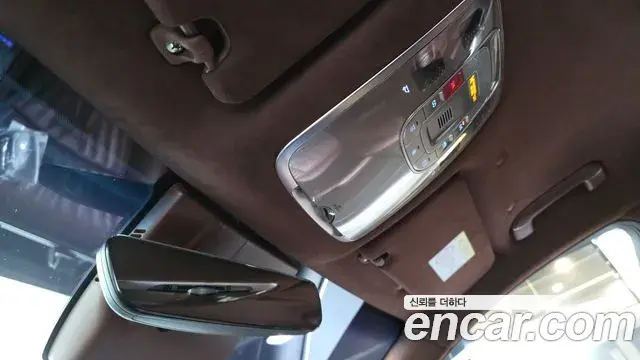 Genesis G90 2022 — Şəkil 8/39