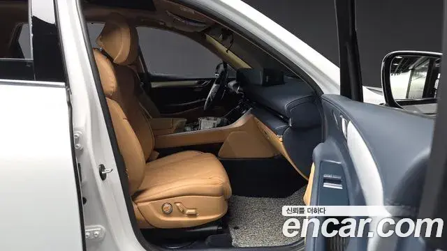 Genesis GV80 2023 — ფოტო 18/34