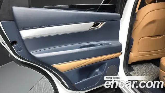 Genesis GV80 2023 — ფოტო 11/34