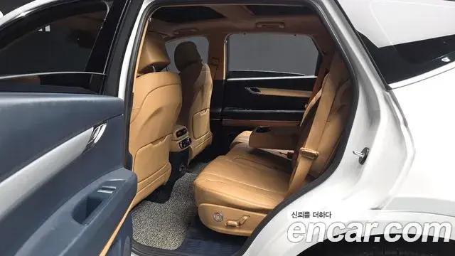 Genesis GV80 2023 — ფოტო 17/34