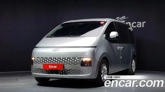 Hyundai Staria 2022 — ფოტო 18/30
