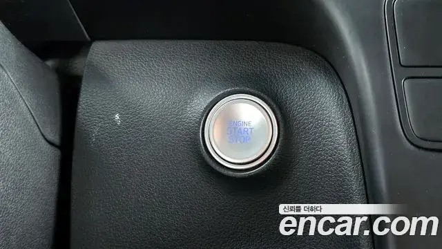 Hyundai Staria 2022 — ფოტო 15/30