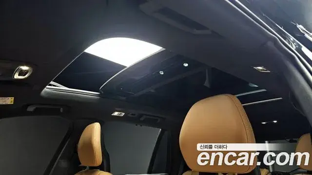 Volvo XC90 2021 — Photo 10/31