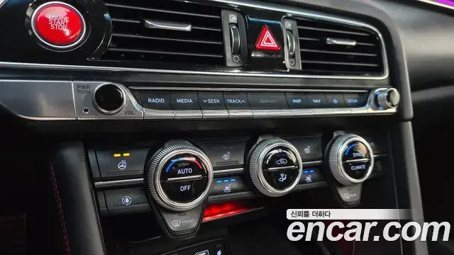 Genesis G70 2019 — Şəkil 1/33