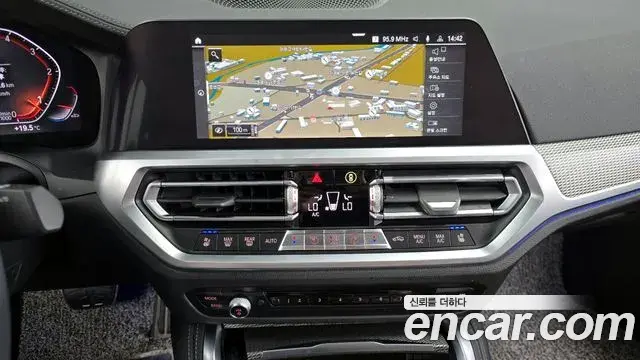 BMW 4 Series 2021 — Фото 14/20