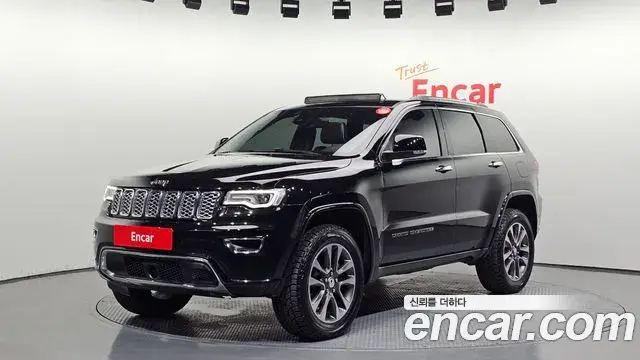Jeep Grand Cherokee 2018 — ფოტო 1/20