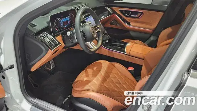Mercedes-Benz S-Class 2025 — Photo 5/20