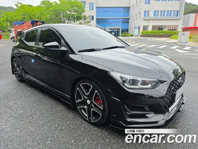 Hyundai Veloster 2020 — Фото 8/18