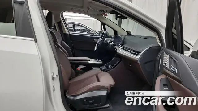 BMW 2 Series Active Tourer 2024 — Şəkil 5/20