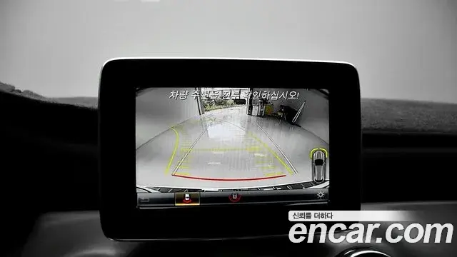 Mercedes-Benz GLA-Class 2019 — ფოტო 7/20